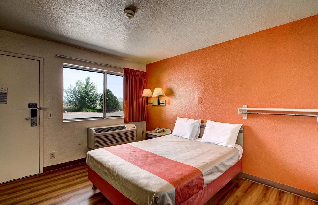 Motel 6 Wells Exteriér fotografie