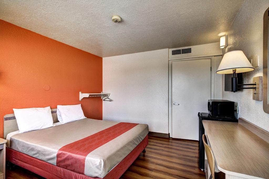 Motel 6 Wells Exteriér fotografie