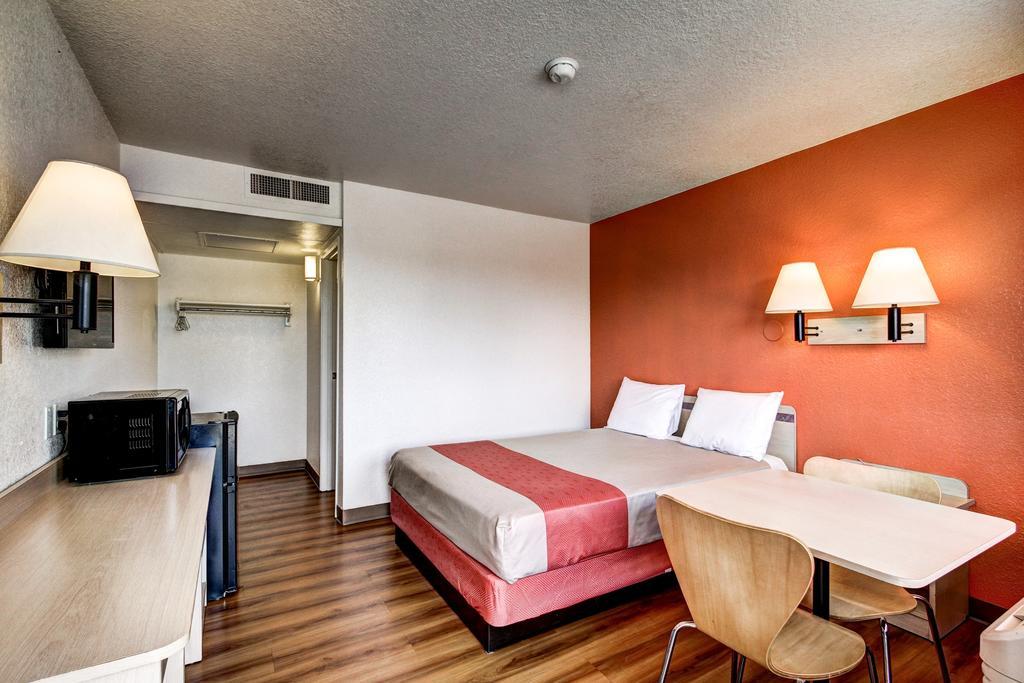 Motel 6 Wells Exteriér fotografie