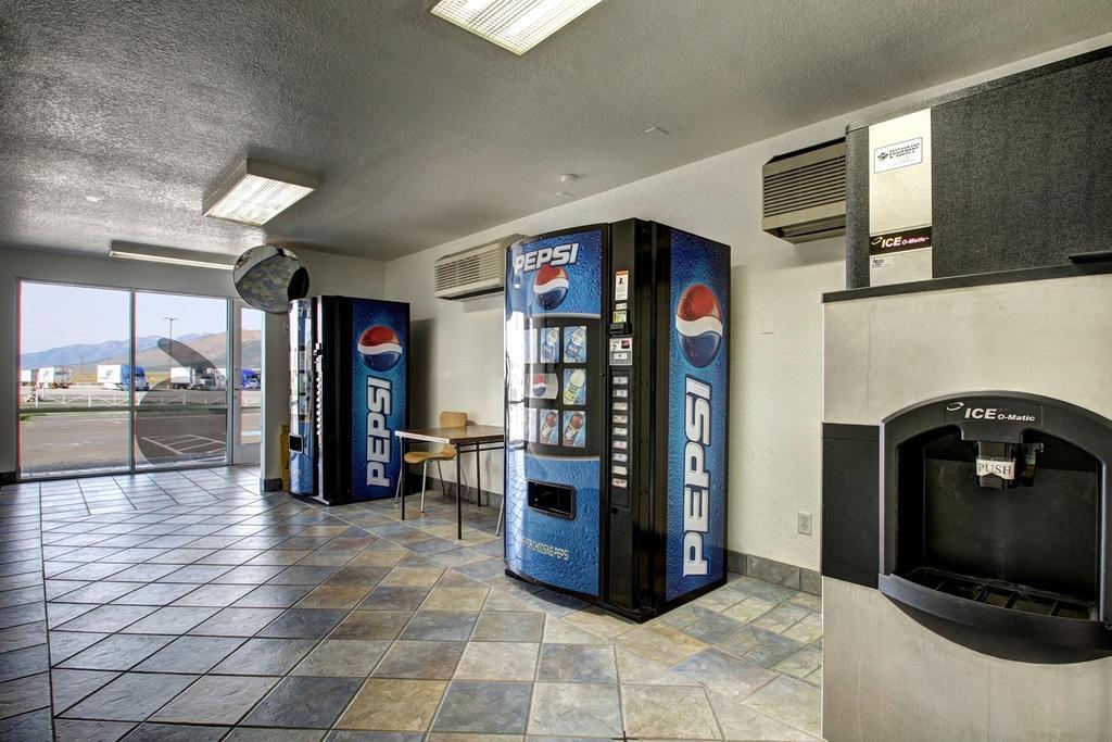Motel 6 Wells Exteriér fotografie
